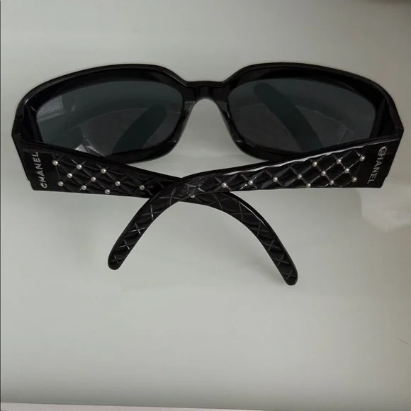 Authentic Chanel Black Classic Sunglasses with silver Logo CHANEL | Accessories | Authentic Chanel Black Classic  main image 2